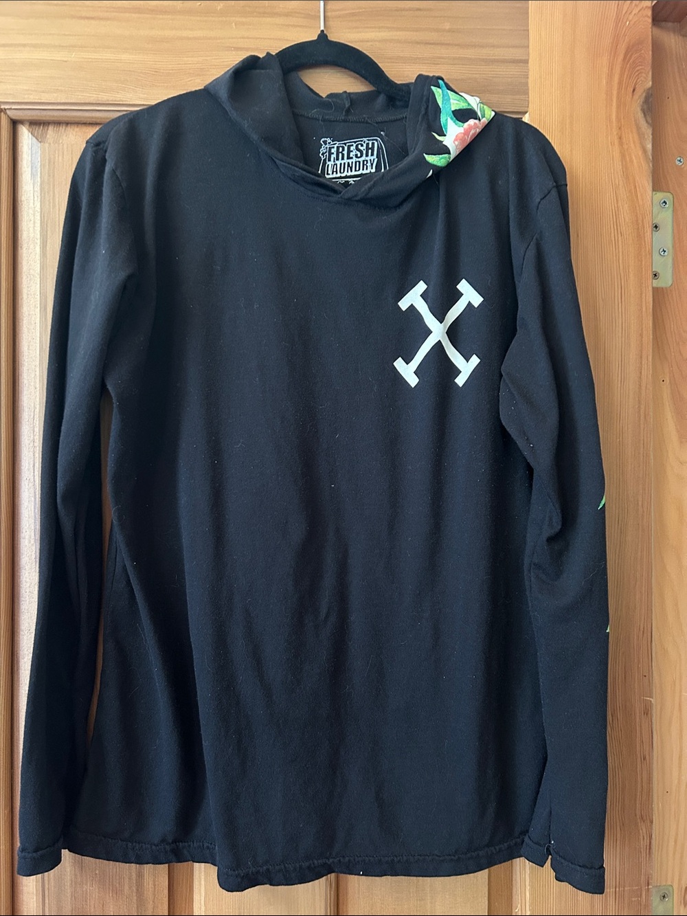 Fresh Laundry Black Long-Sleeve Hoodie Tee